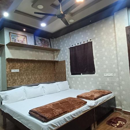 Mangaldeep Guest House Ujjain Exteriör bild